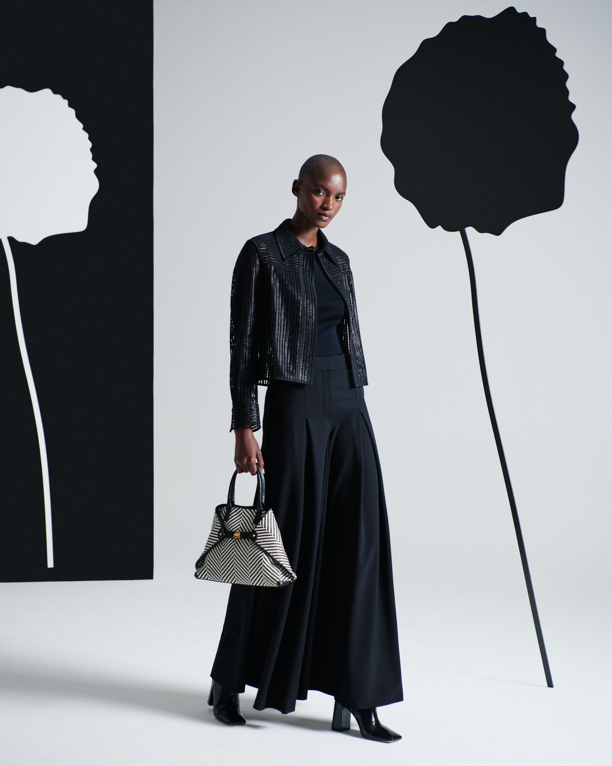 Designer Jacke in Streifen Stickerei - Schwarz #editorial