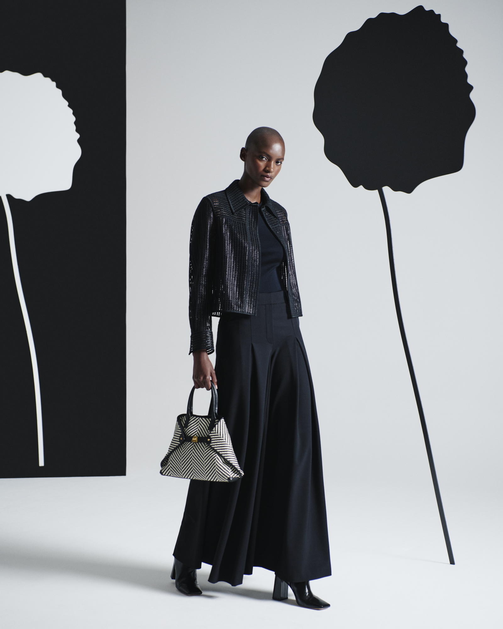 Designer Jacke in Streifen Stickerei - Schwarz 