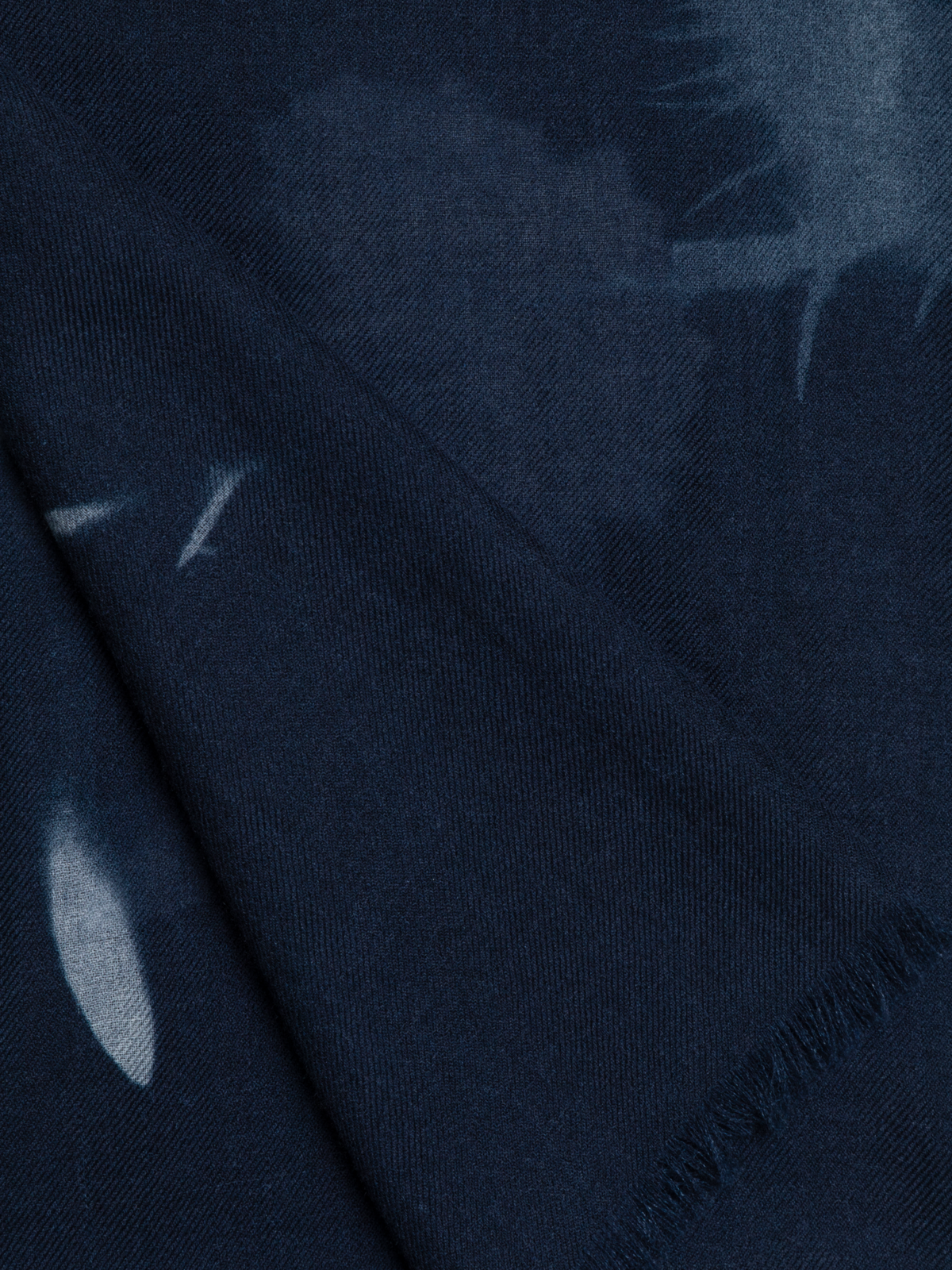 Designer Kaschmir Schal im Wildflower Print - Dunkelblau - Blau - Bunt