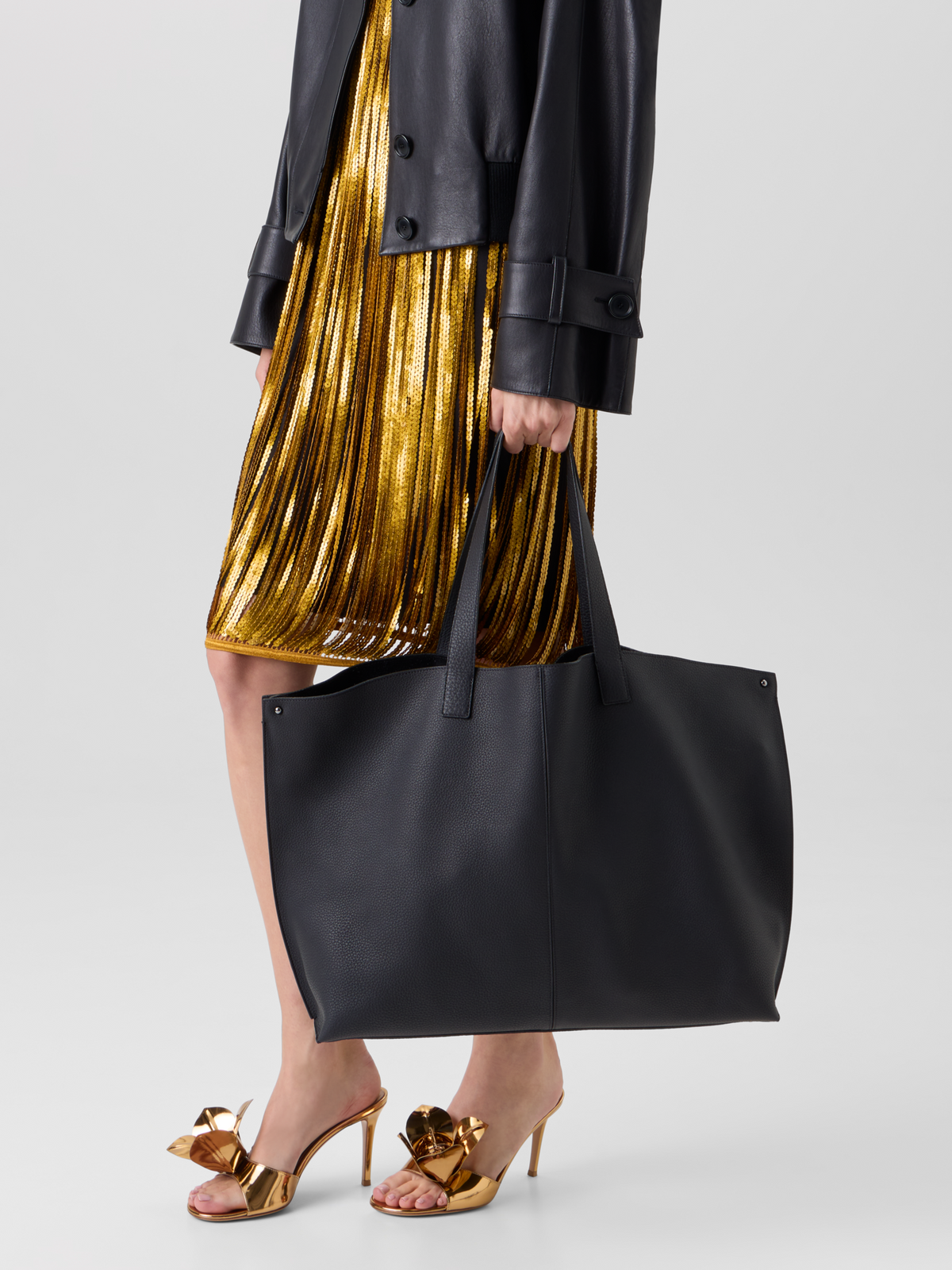 Designer Ai XL Schultertasche - Schwarz #editorial