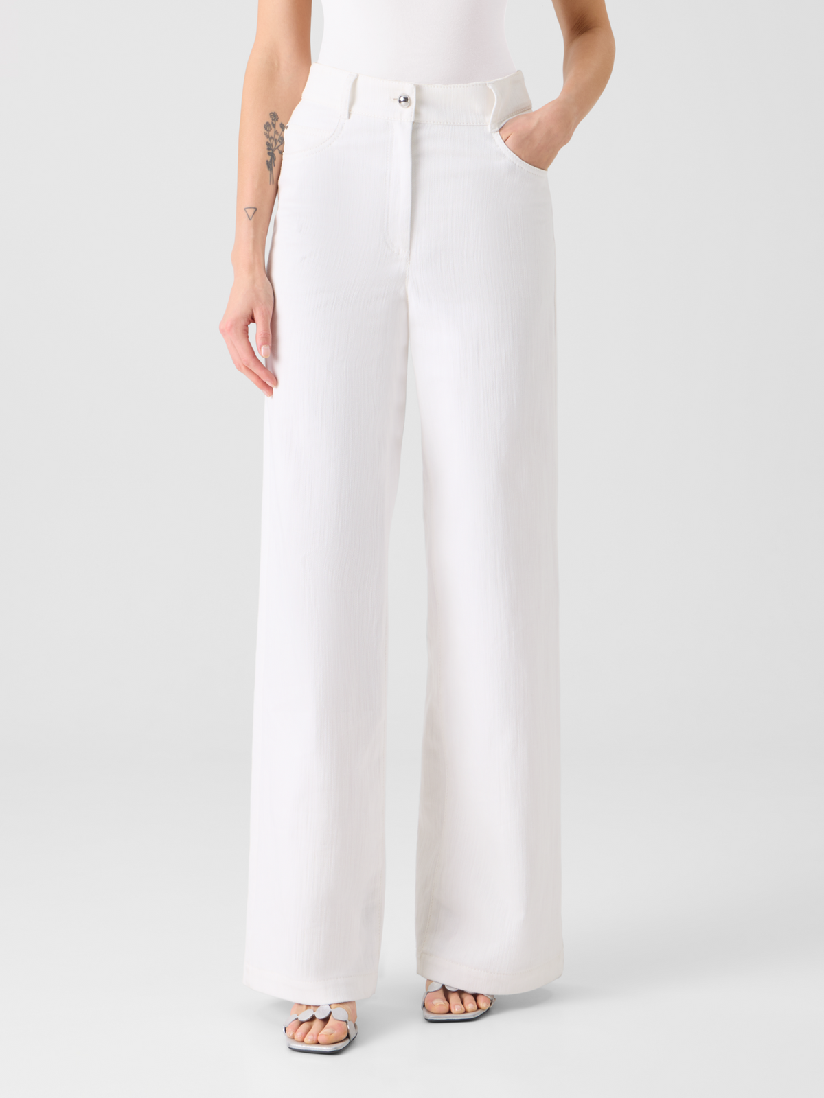 Designer Cooper Wide Leg Hose aus Stretch-Baumwolldenim - Weiss #editorial
