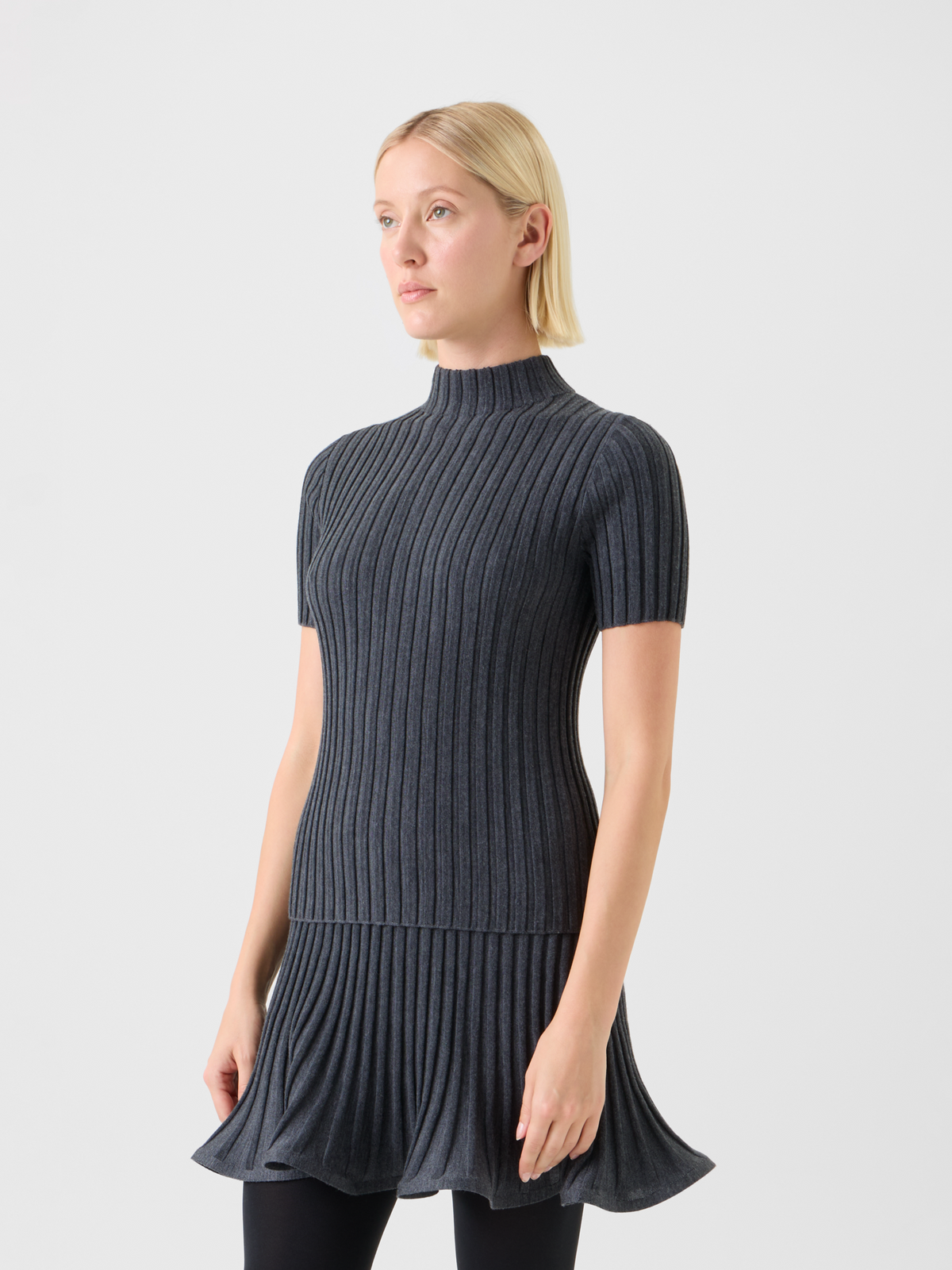 Designer Enges Merino Ripp Mock Neck Stricktop - Grau #editorial