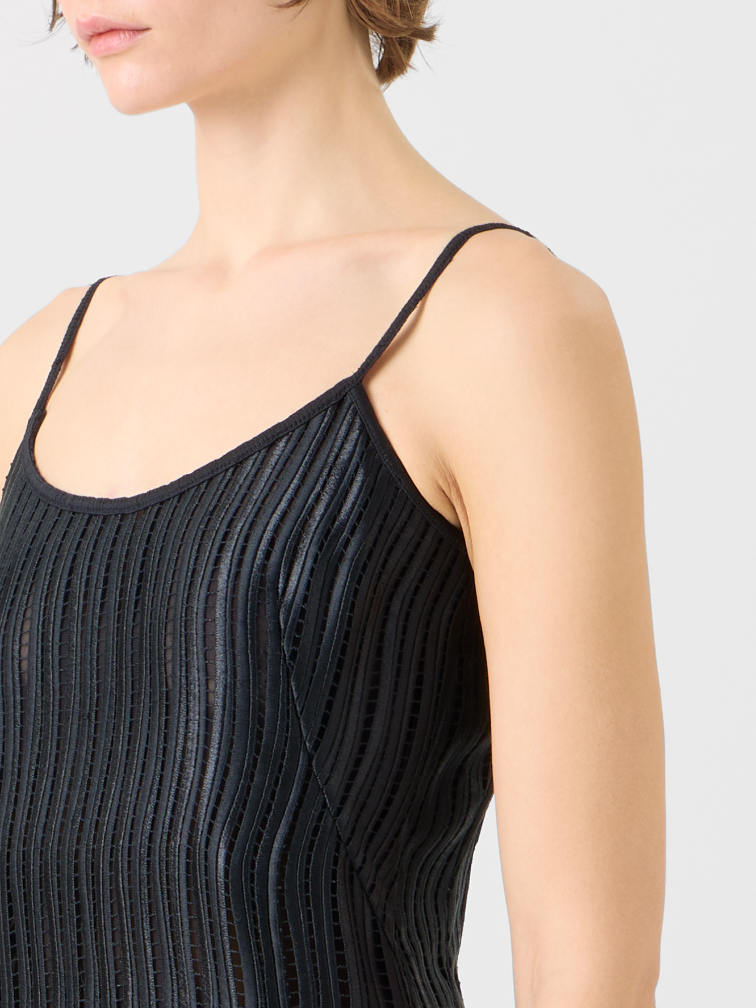 Designer Träger-Midikleid aus Wave-Guipure - Schwarz 