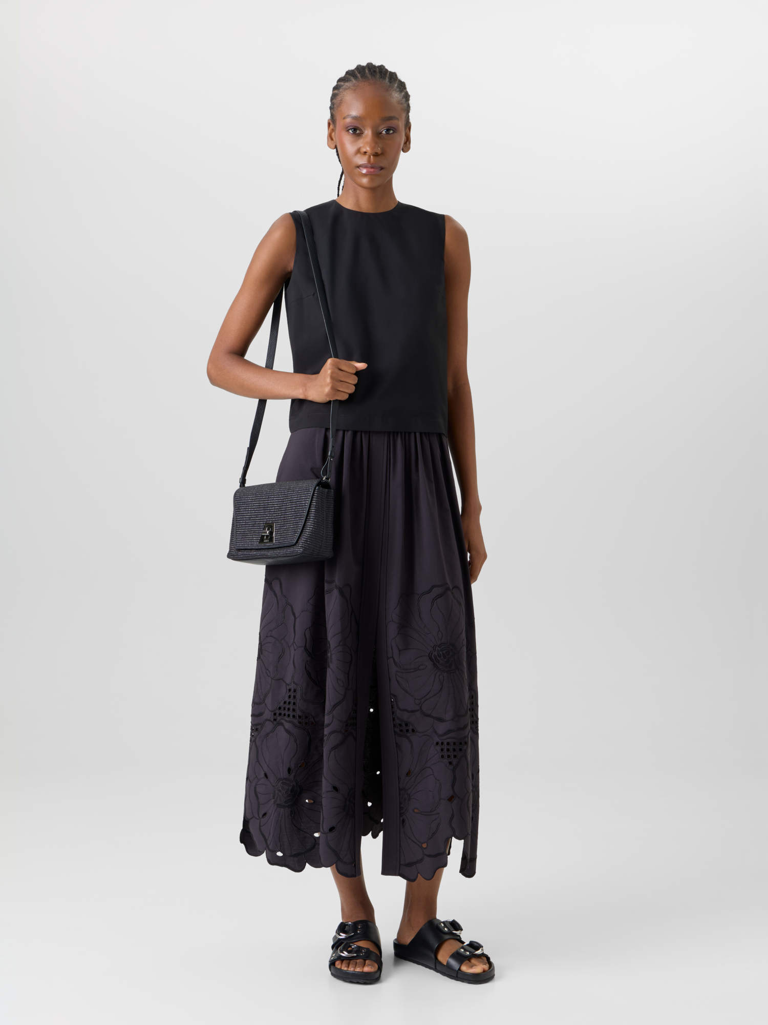 Designer Ausgestellter Midirock mit Blumen-Lochstickerei - Schwarz 
