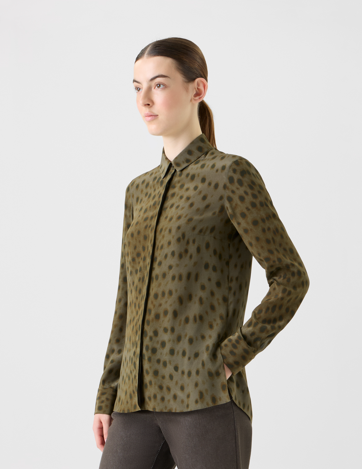 Designer Seidenbluse im Leopard Print - Braun #editorial