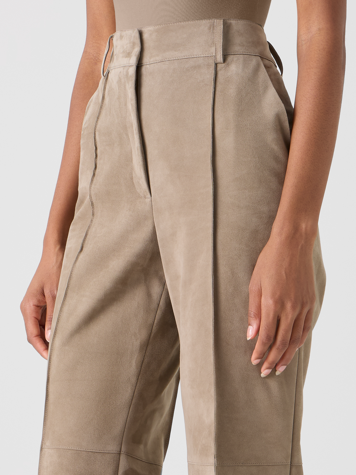 Designer Florine gerade Wide Leg Hose aus Wildleder - Beige #editorial