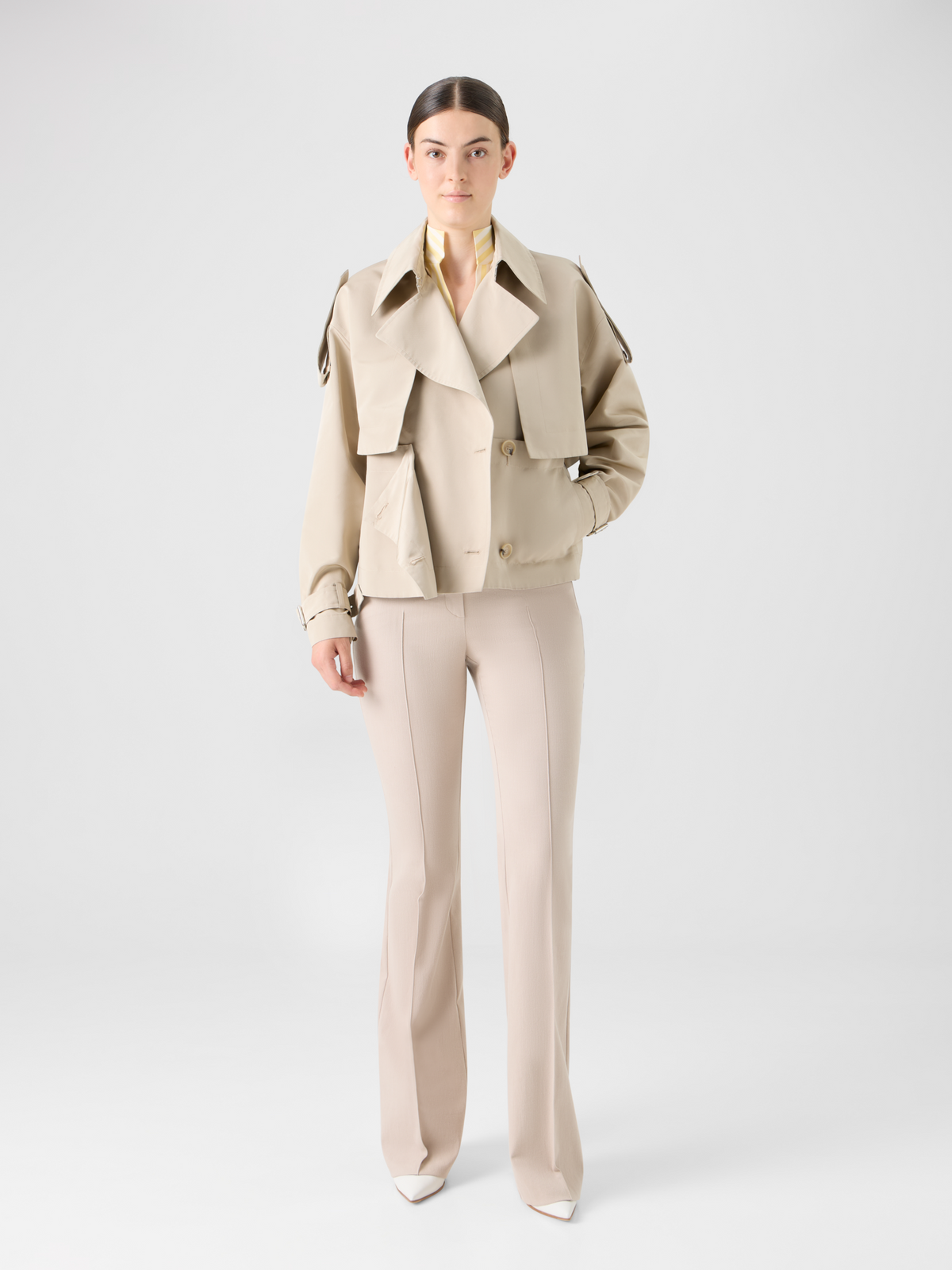 Designer Bootcut-Stretchhose aus Baumwolldenim - Beige #editorial