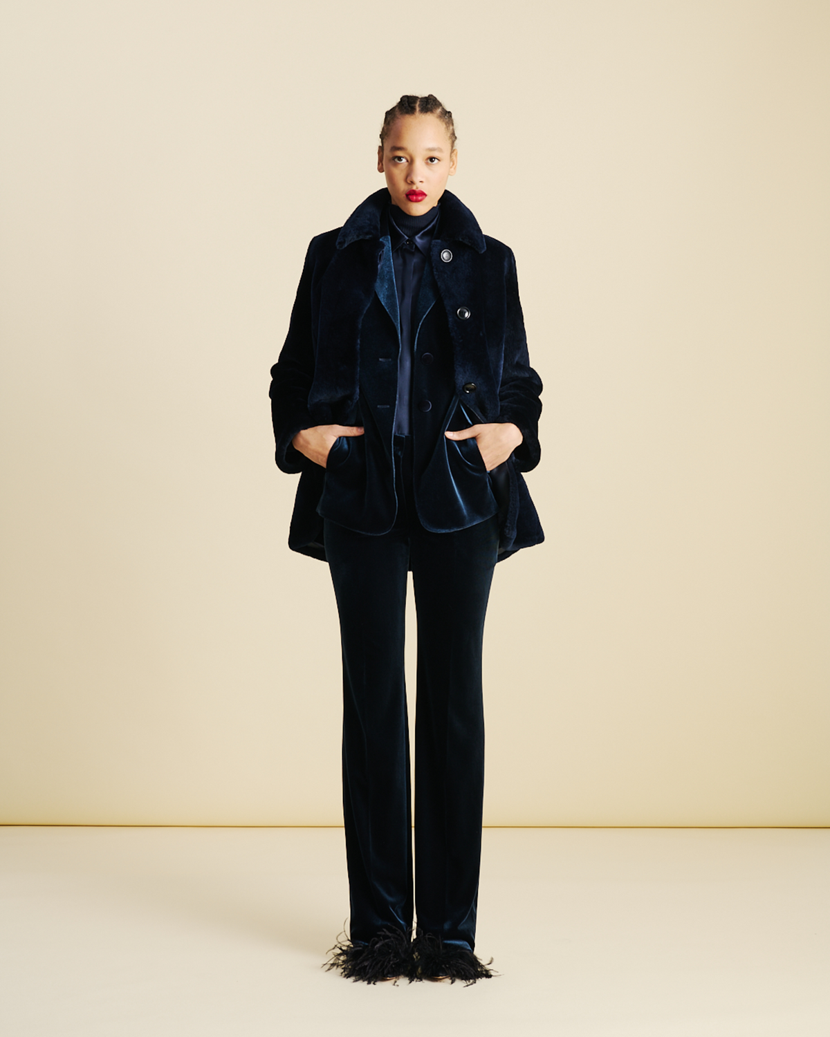 Designer Langer Stretch Techno Samt Blazer - Dunkelblau - Blau #editorial