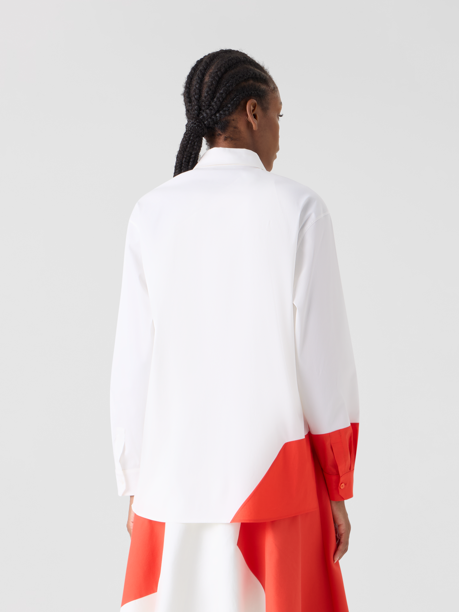 Designer Oversize-Baumwollbluse mit Polygon-Patchwork - Ecru