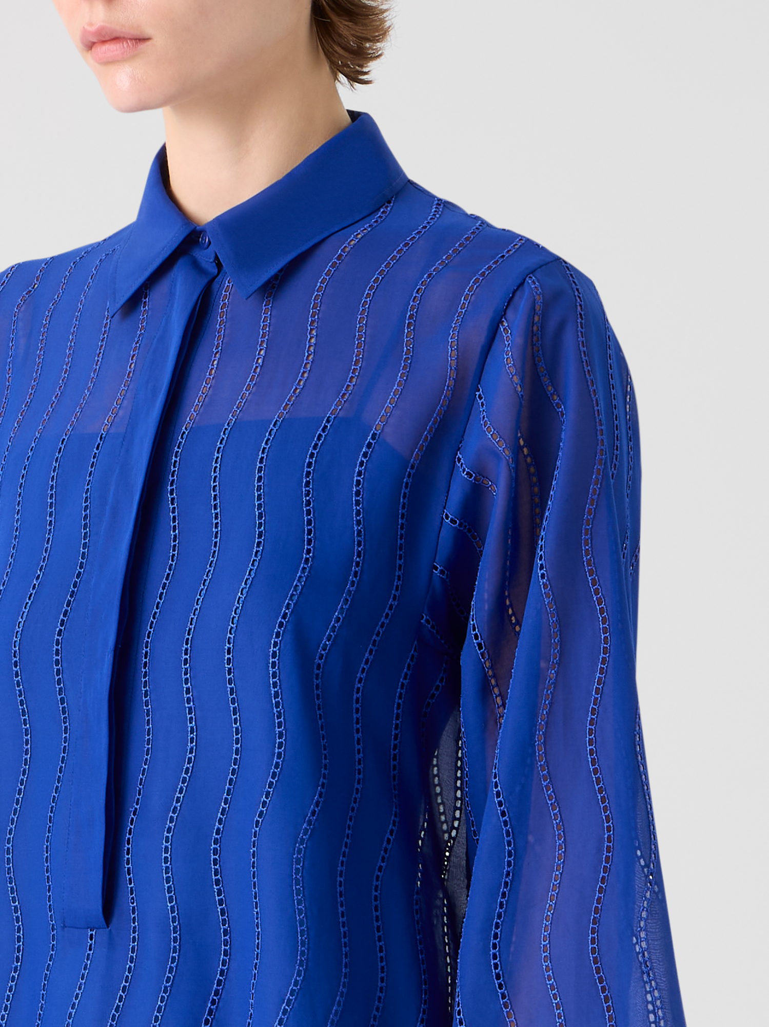 Designer Besticktes Midi-Hemdblusenkleid mit Wave-Stickerei - Blau