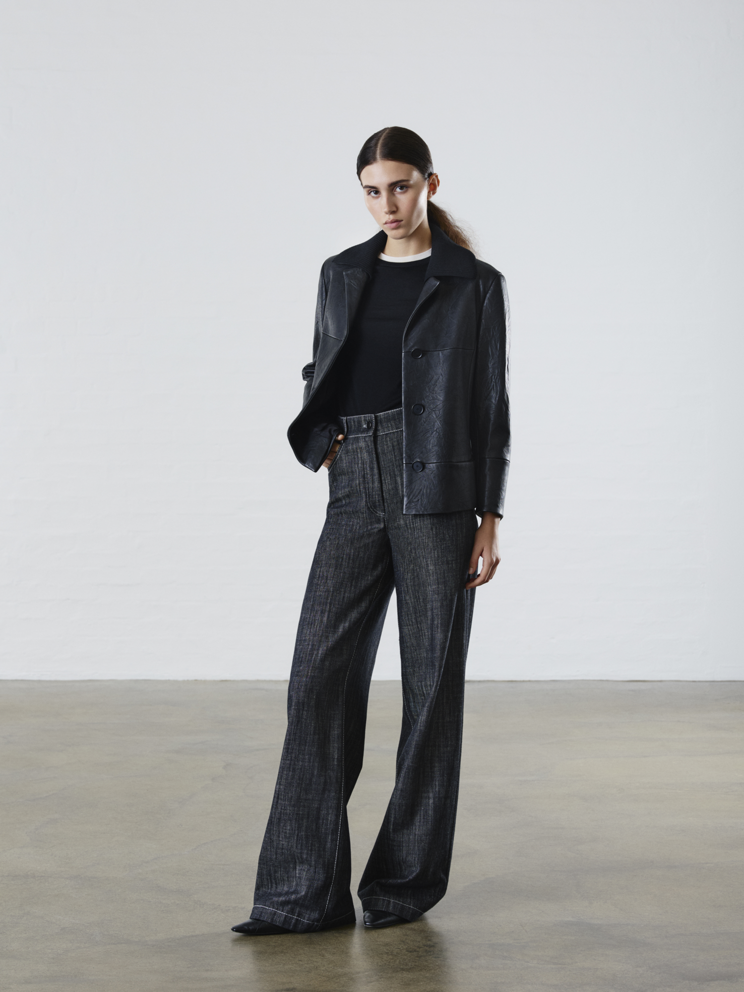 Designer Jacke aus gekräuseltem Lammnappa - Schwarz 