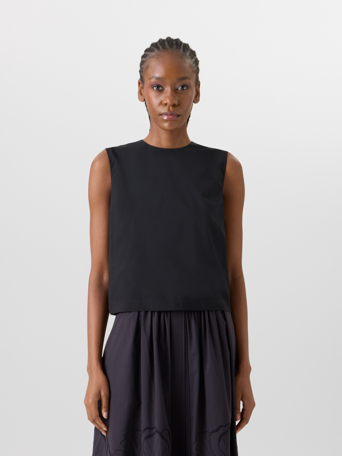 Designer Ärmelloses Stricktop aus Mixed-Media - Schwarz #editorial