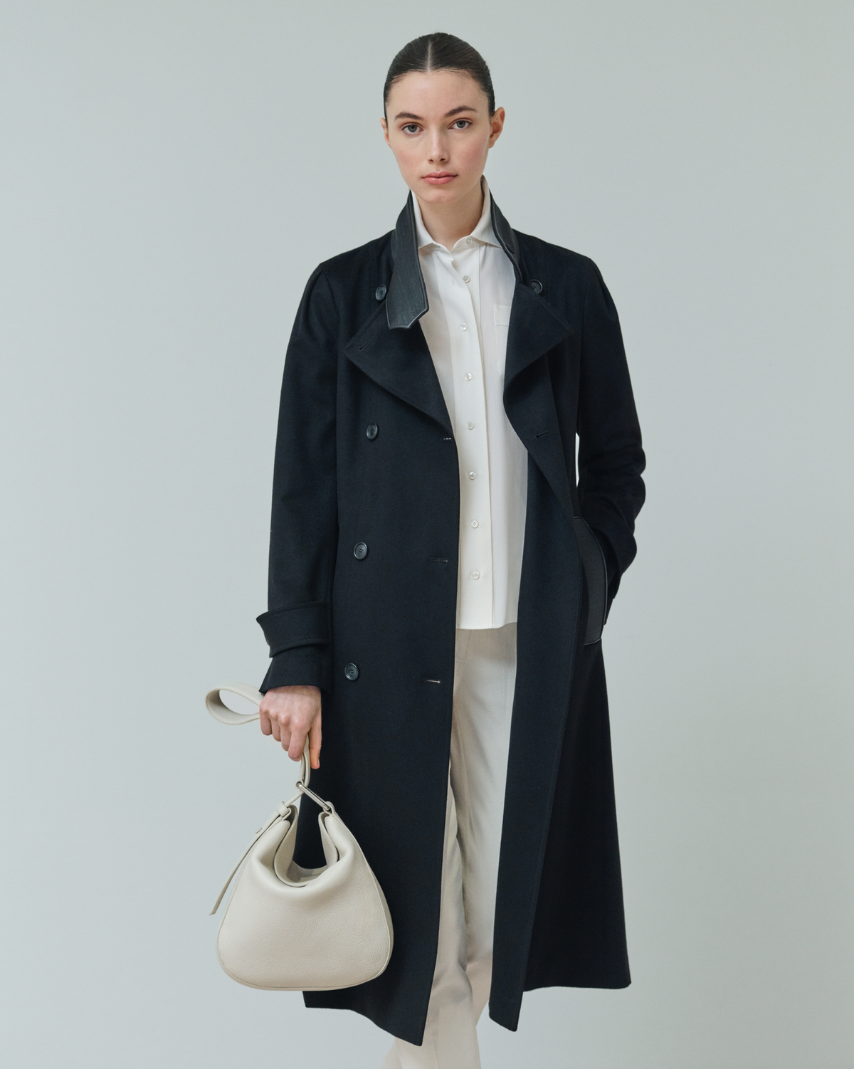 Designer Slim Hose aus Baumwoll-Denim-Stretch - Ecru - Weiss #editorial