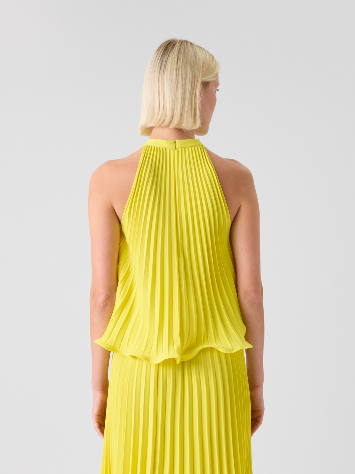 Designer Plissiertes Neckholder-Top aus Crêpe - Gelb #editorial