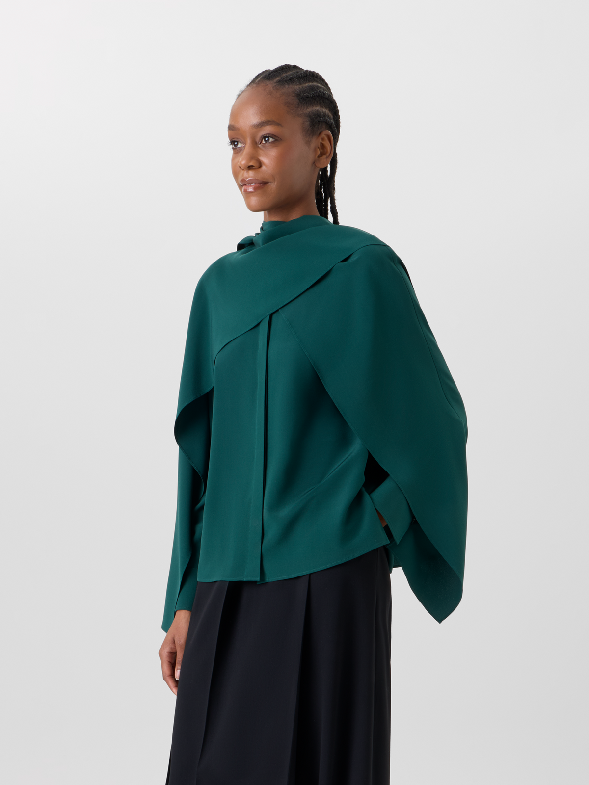 Designer Bluse aus Seiden-Crêpe mit ausgestellten Ärmelpanels - Grün 
