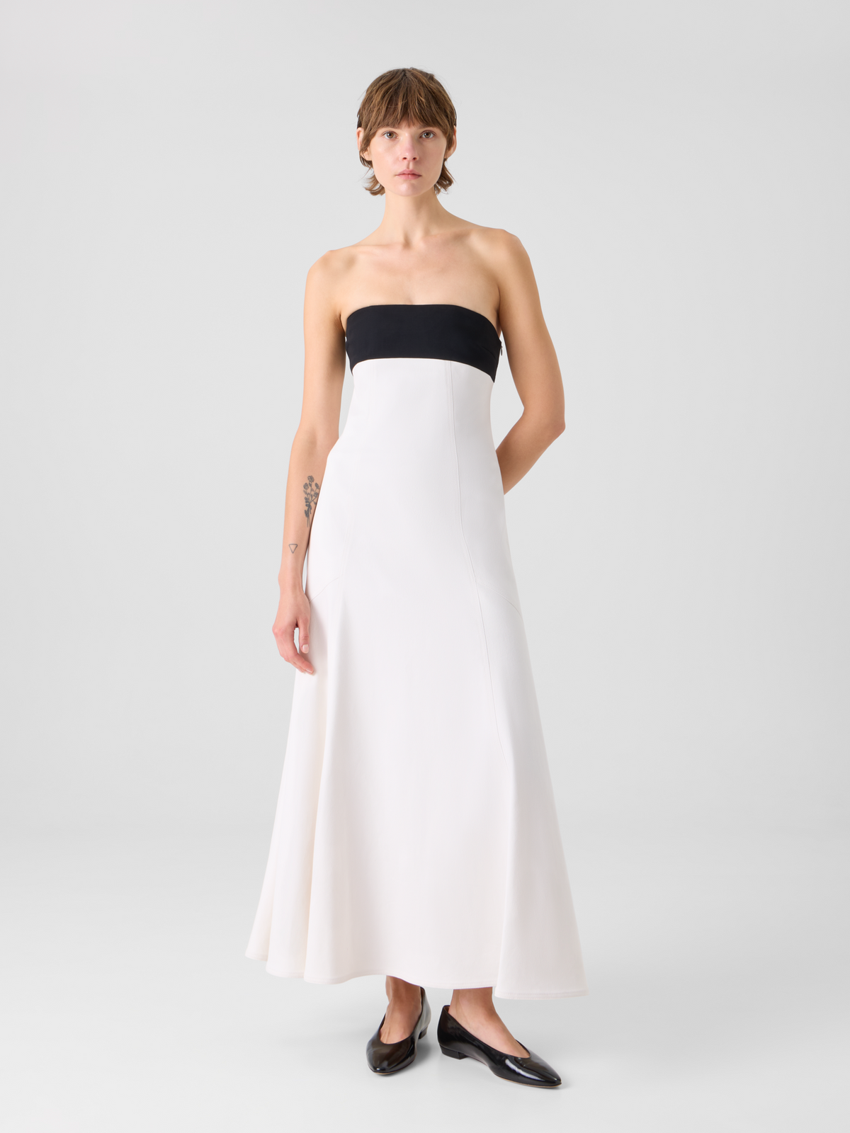 Designer Trägerloses Midikleid aus Denim - Ecru #editorial