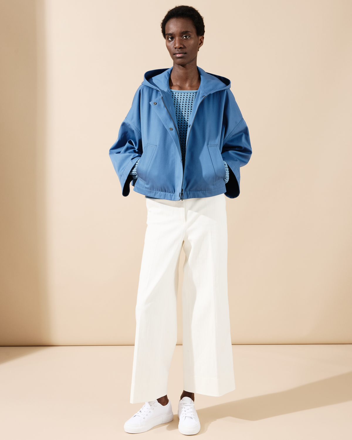 Designer Strickpullover aus grobem Baumwollmesh - Blau #editorial