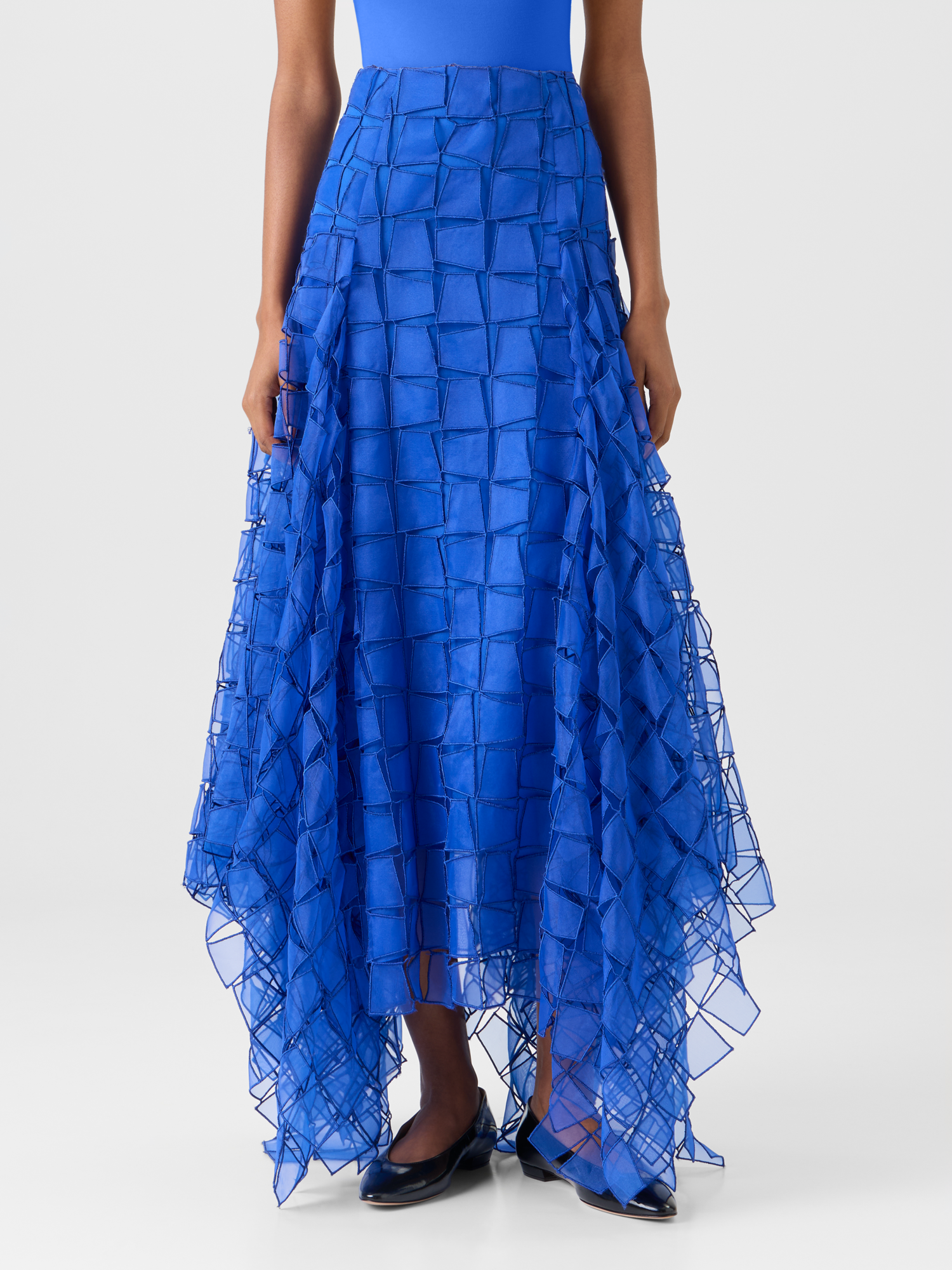 Designer Maxirock mit Trapez-Stickerei aus Organza - Blau 