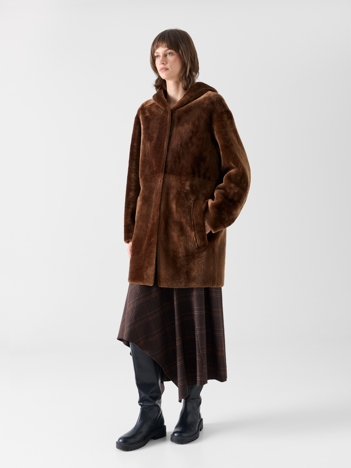 Designer Oversize-Wendeparka aus Lammfell mit Kapuze - Braun 