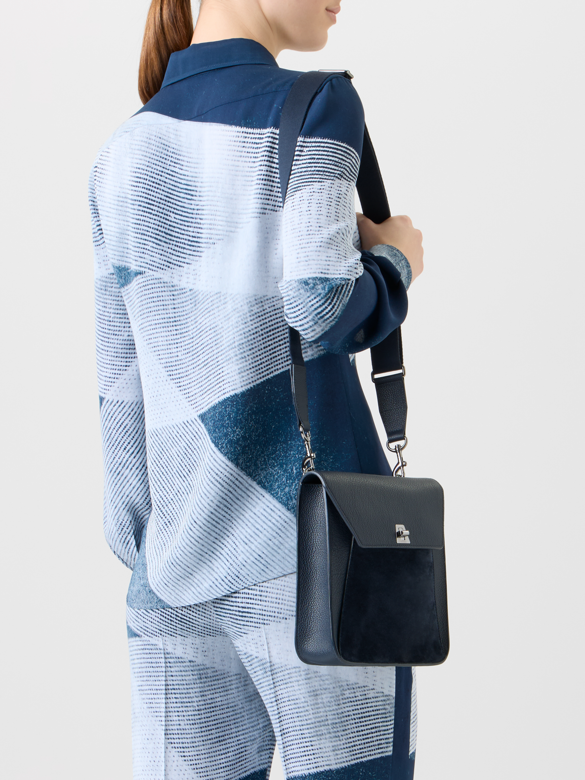 Designer Anouk Little Messenger Tasche - Dunkelblau - Blau #editorial