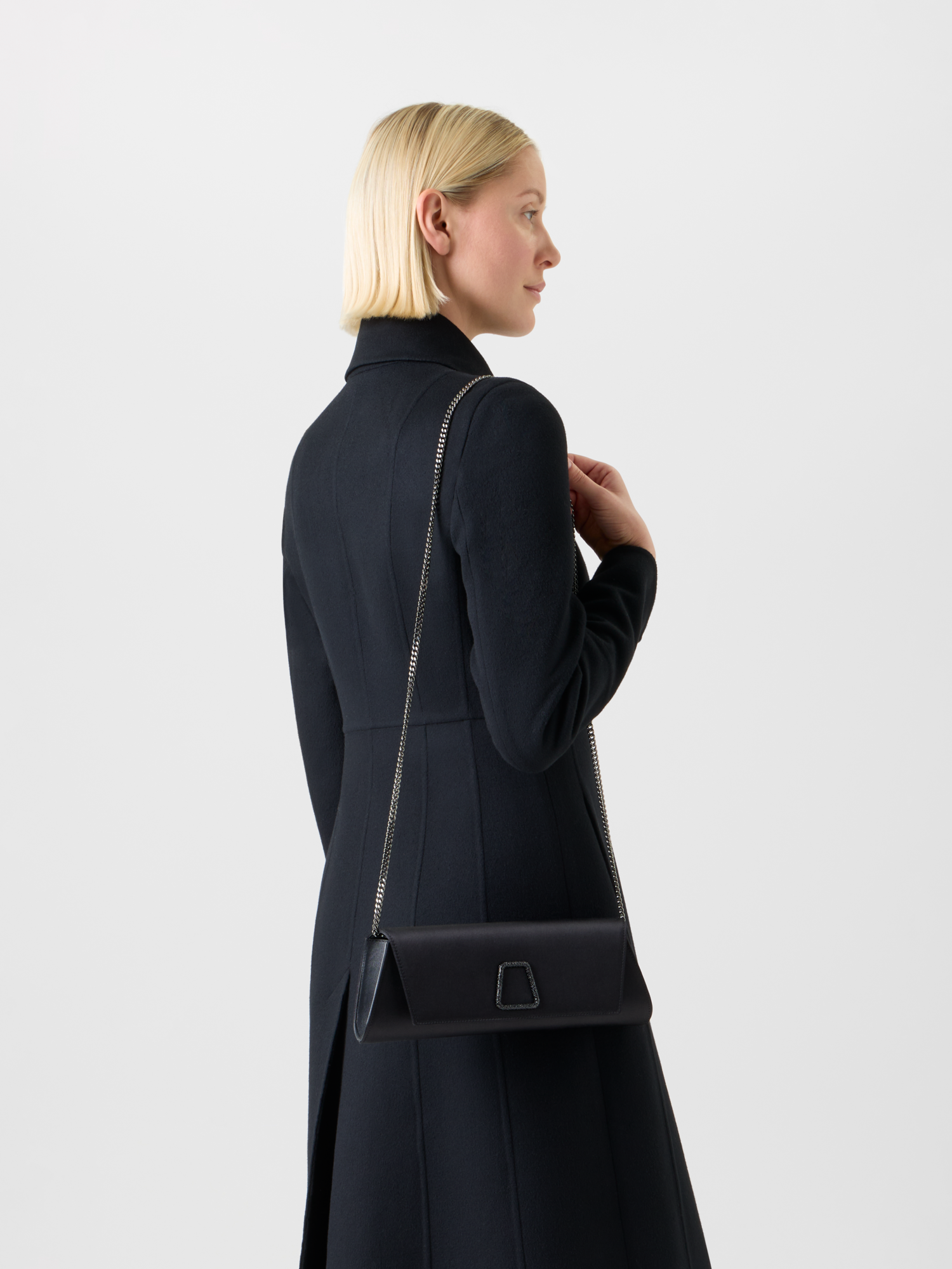 Designer Anouk Satin-Clutch mit Kristalltrapez - Schwarz 