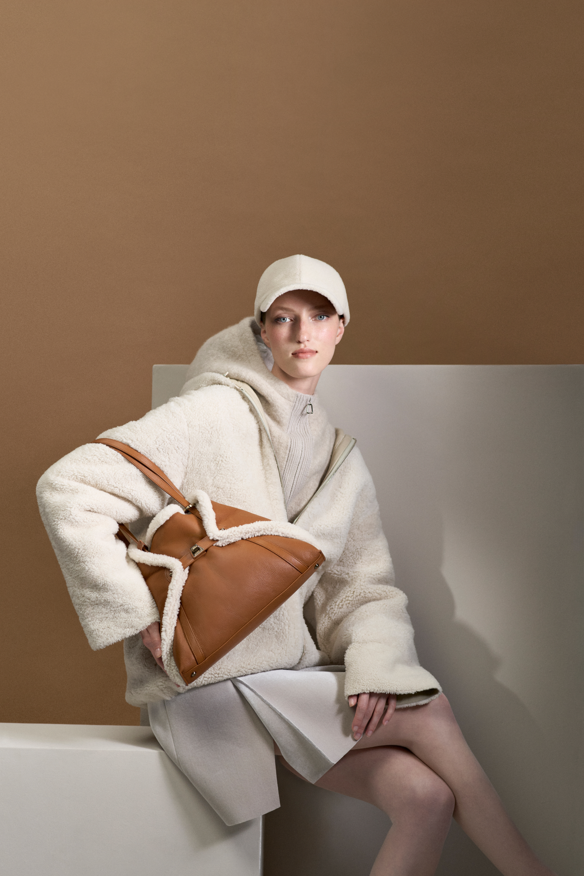 Designer Oversize-Shearling-Lederjacke mit Kapuze - Ecru - Weiss #editorial