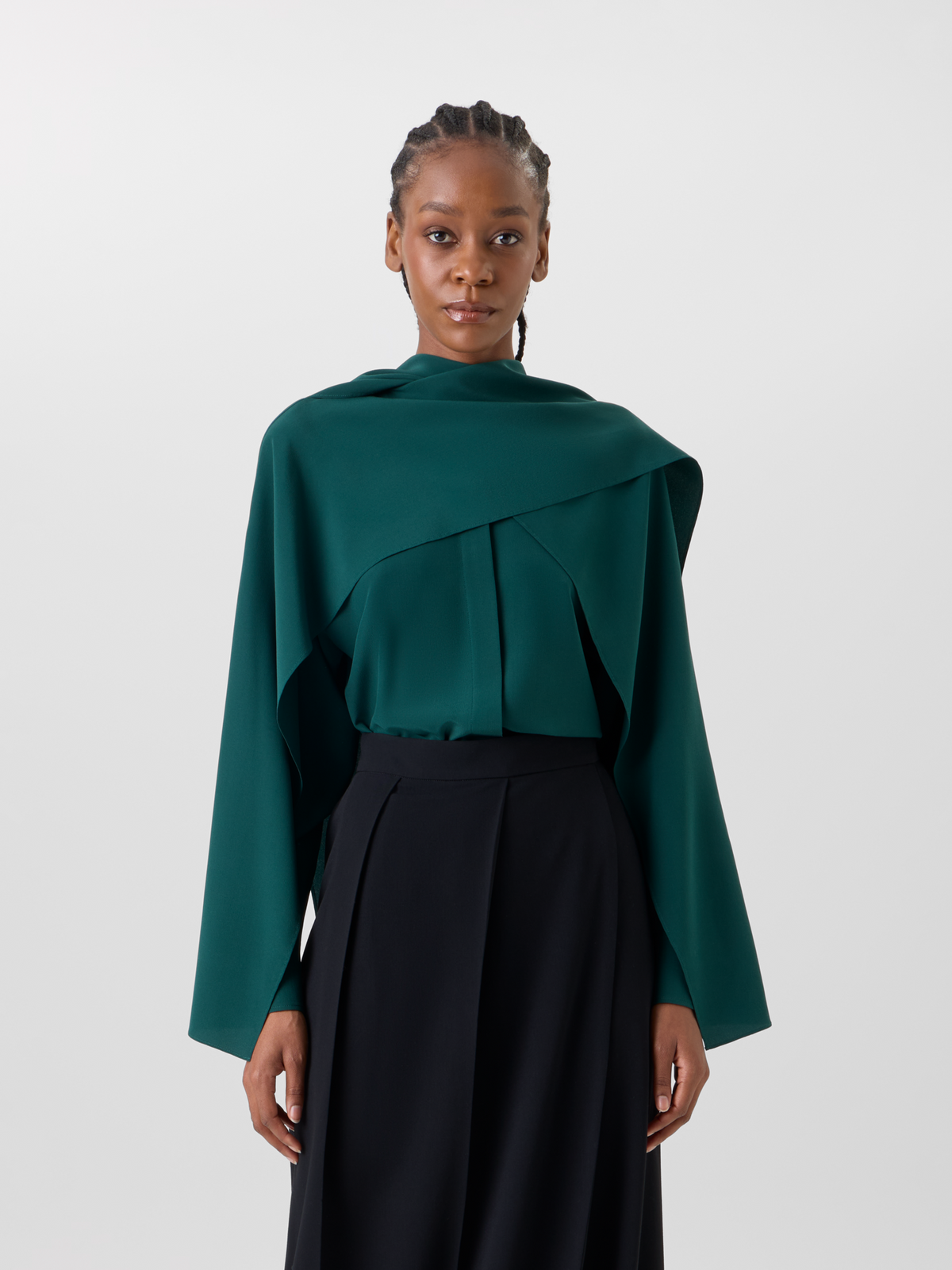 Designer Bluse aus Seiden-Crêpe mit ausgestellten Ärmelpanels - Grün 