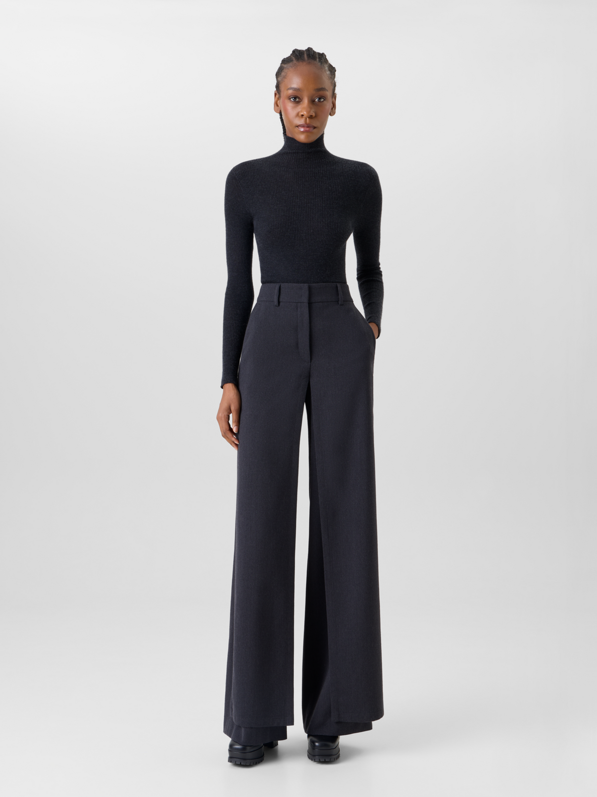 Designer Weite Hose aus Wollgabardine mit Überwurf vorne - Grau 