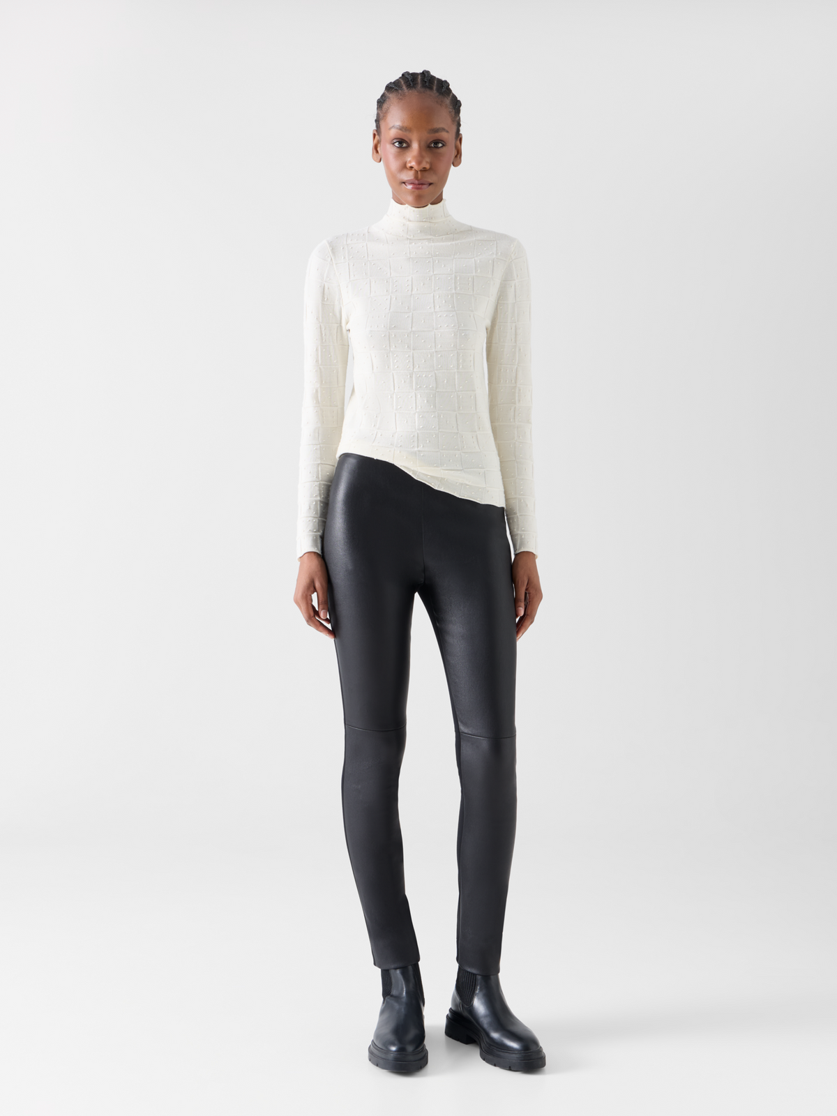 Designer Taillierter Wollpullover mit 3D Dice Strick - Ecru #editorial