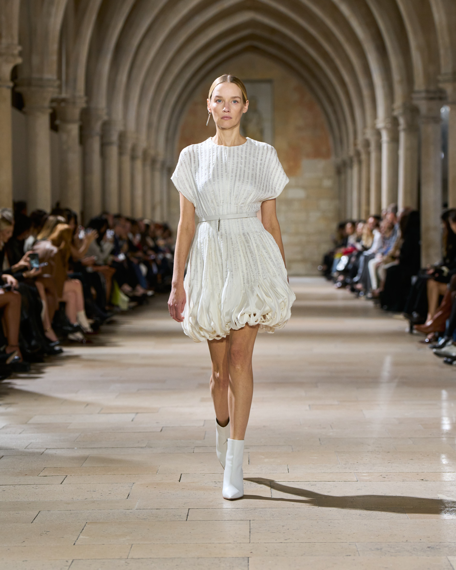 Designer Kurzes Seidenkleid mit Schleifen-Rock - Ecru - Weiss 