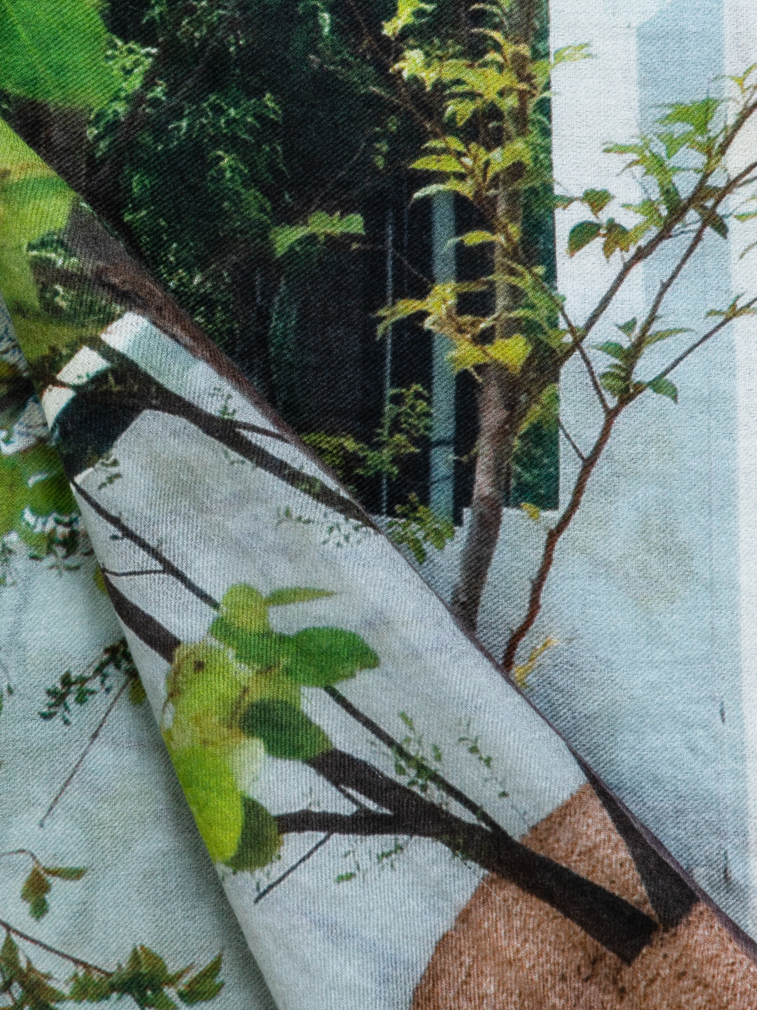 Designer Kaschmirseidenschal mit House N Trees Druck - Bunt