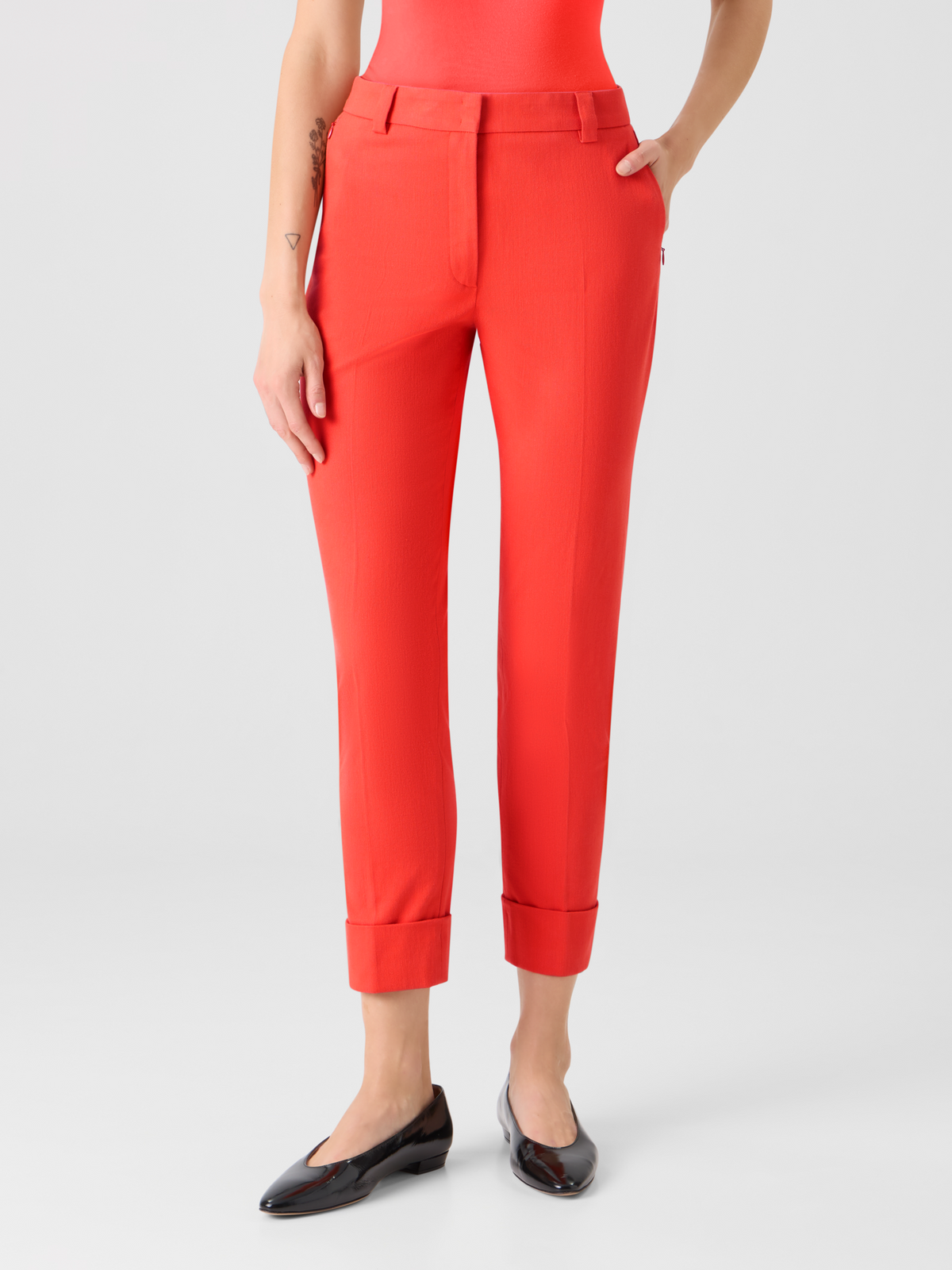 Designer Maxima tapered Hose aus Baumwolldenim - Rot #editorial