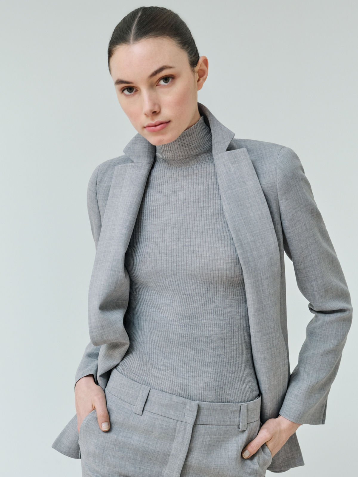 Designer Blazer aus Woll-Doubleface mit langem Revers - Grau #editorial