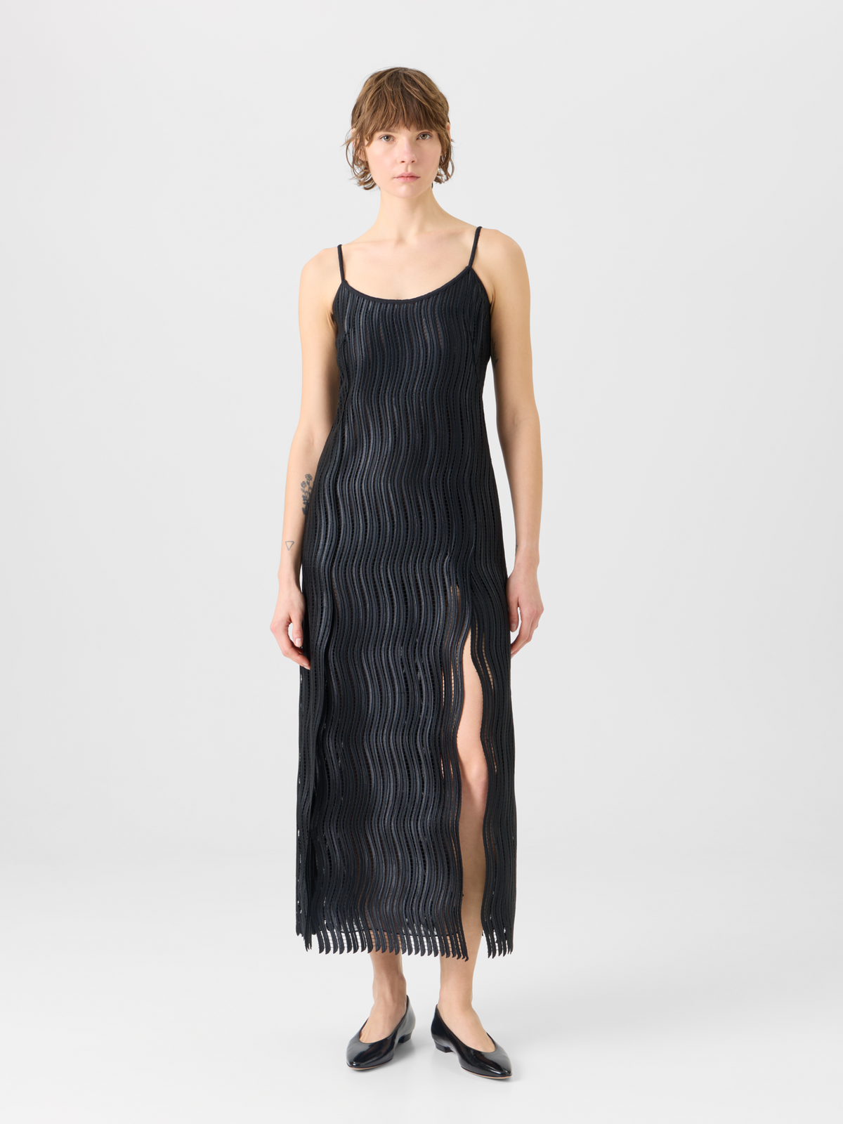 Designer Träger-Midikleid aus Wave-Guipure - Schwarz #editorial
