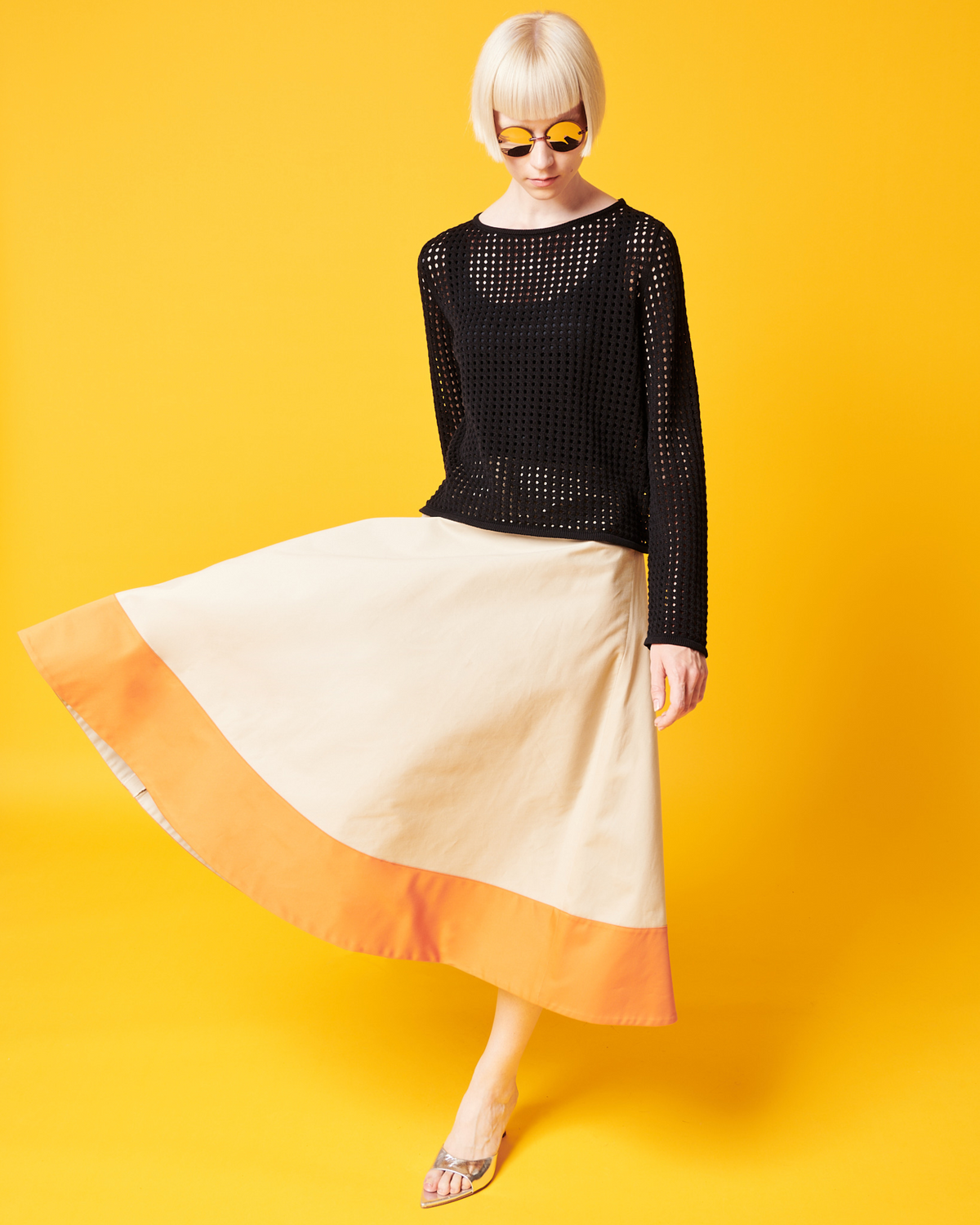 Designer Strickpullover aus grobem Baumwollmesh - Dunkelblau - Blau #editorial