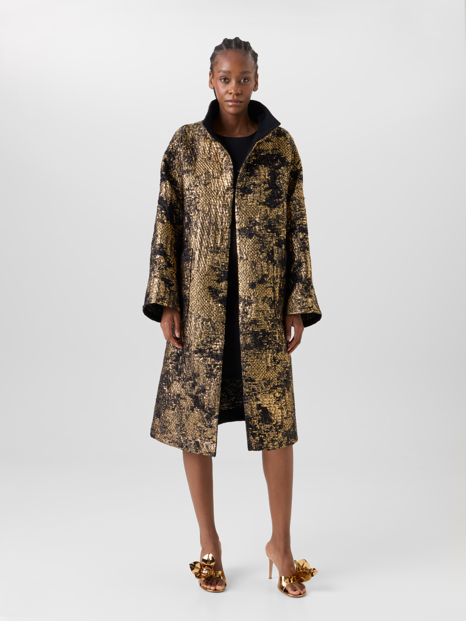 Designer Oversize-Mantel in Fragmented Jacquard - Schwarz - Bunt - Gold 