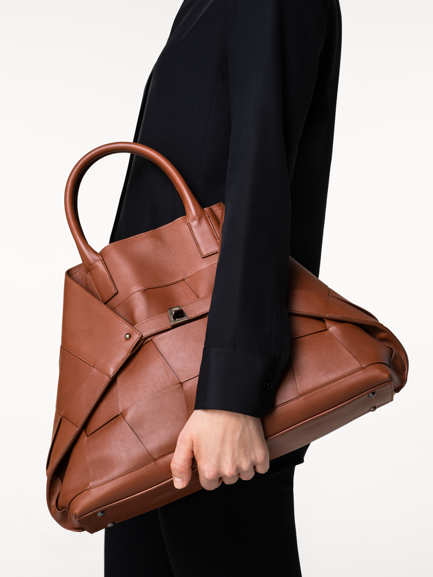 Designer Ai Medium Top Handle Tote - Braun 