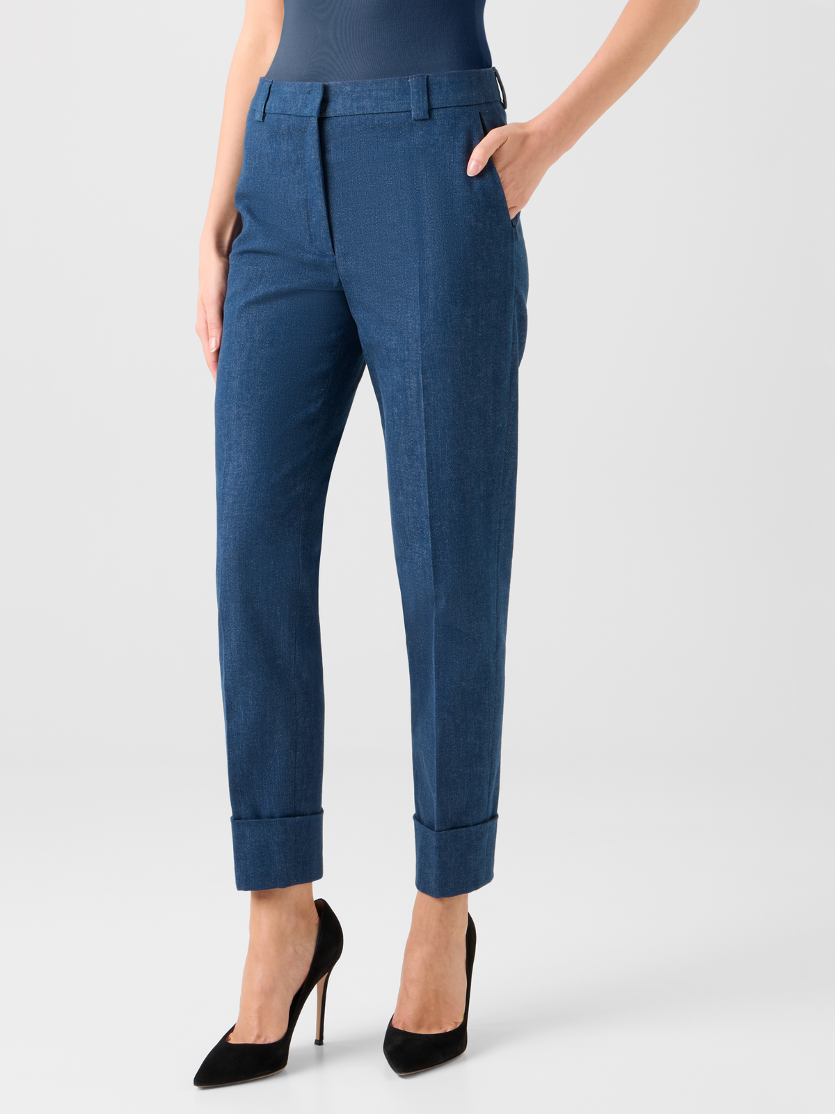 Designer Cropped Tapered Stretch- Denim-Hose - Blau #editorial