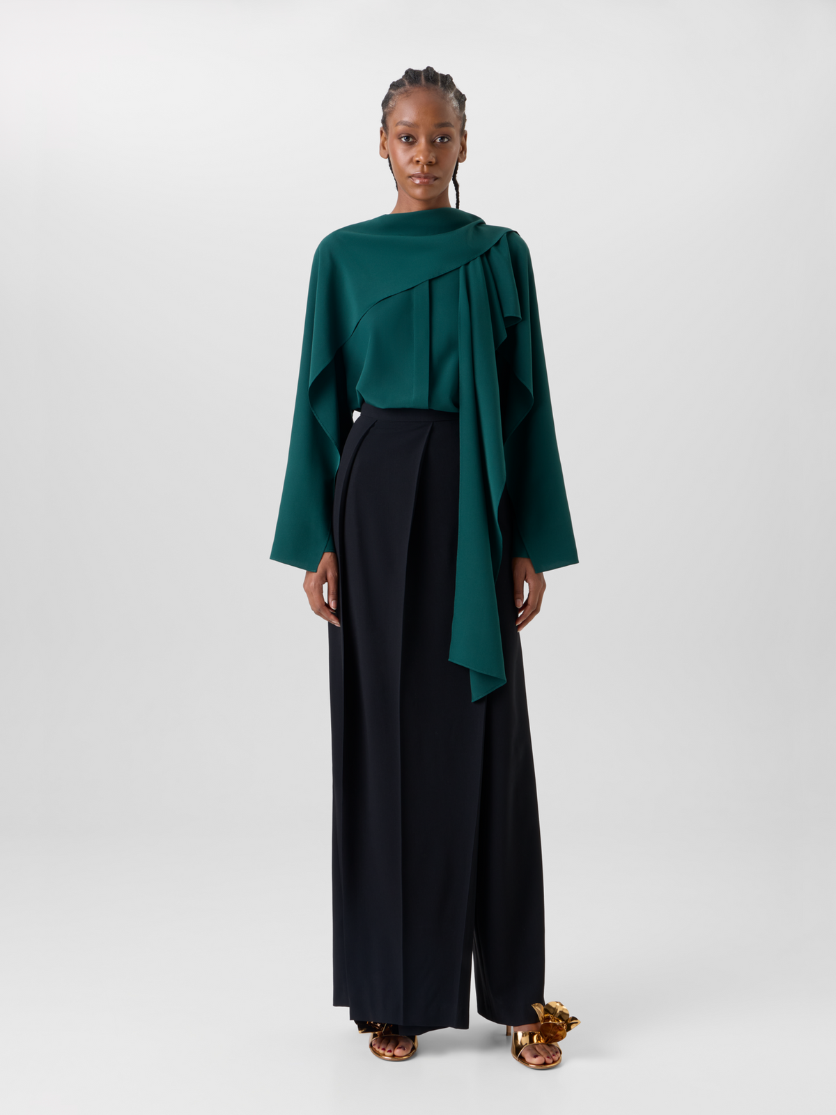 Designer Bluse aus Seiden-Crêpe mit ausgestellten Ärmelpanels - Grün 