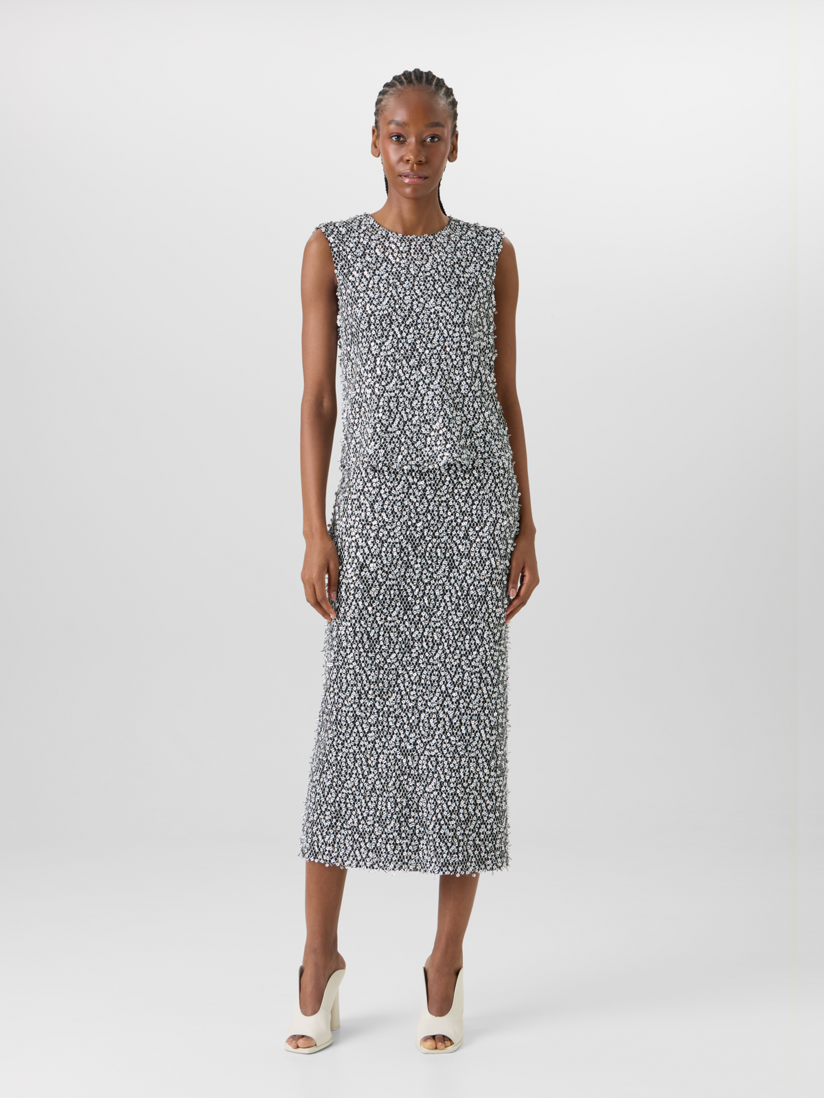 Designer Midi-Tube-Rock mit Pailletten auf Netzstickerei - Bunt #editorial