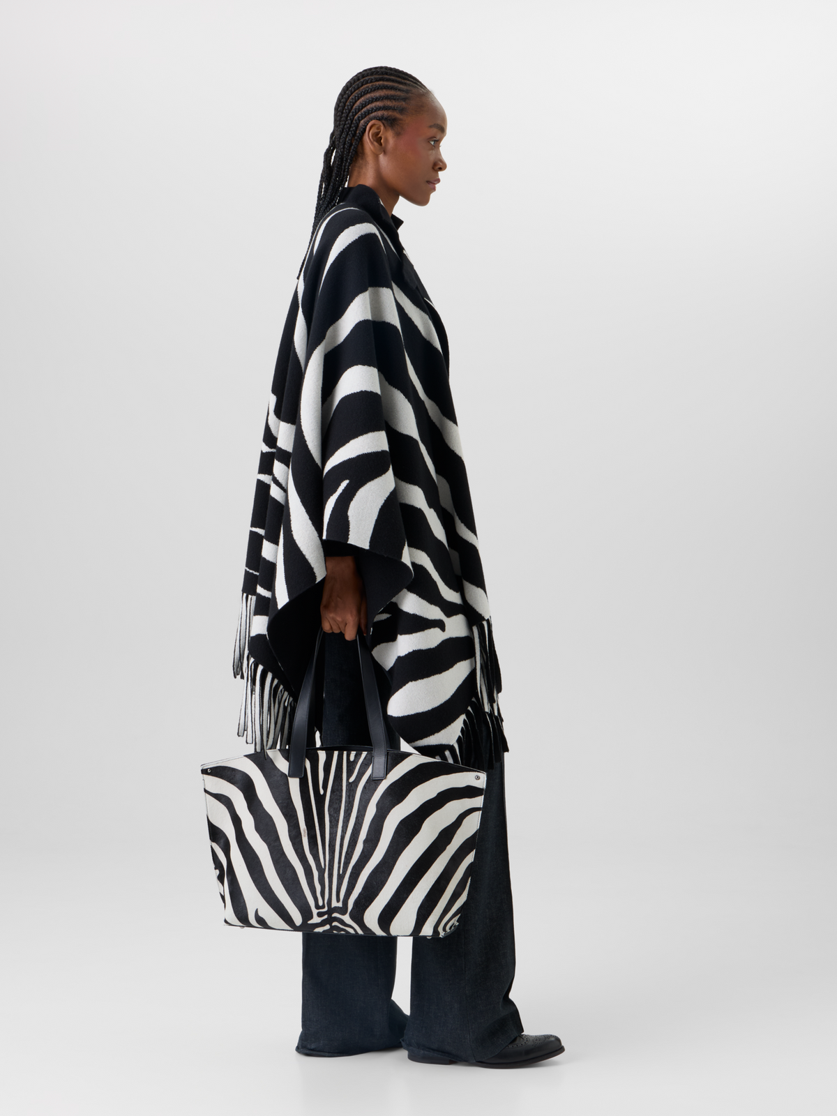 Designer Ai Medium Shoulder Tote - Bunt #editorial