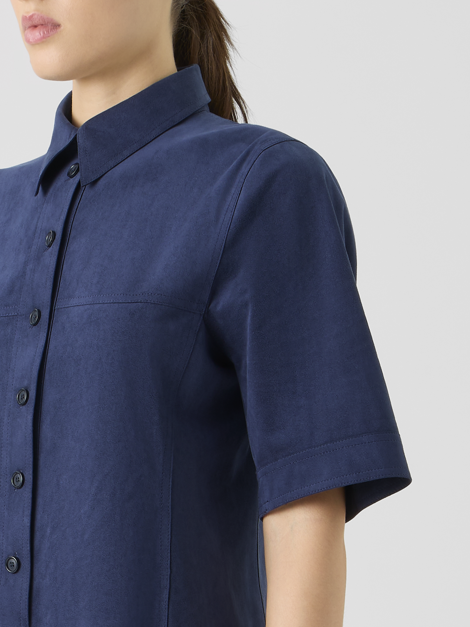 Designer Polokleid aus Techno-Ultrasuede 