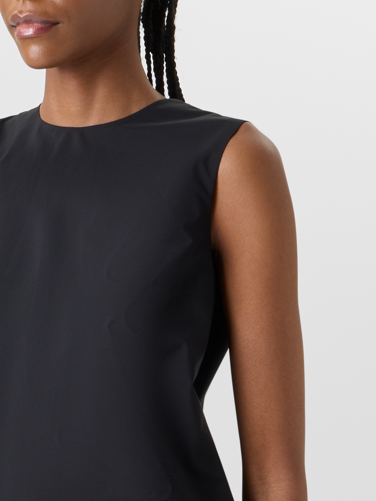 Designer Ärmelloses Stricktop aus Mixed-Media - Schwarz #editorial