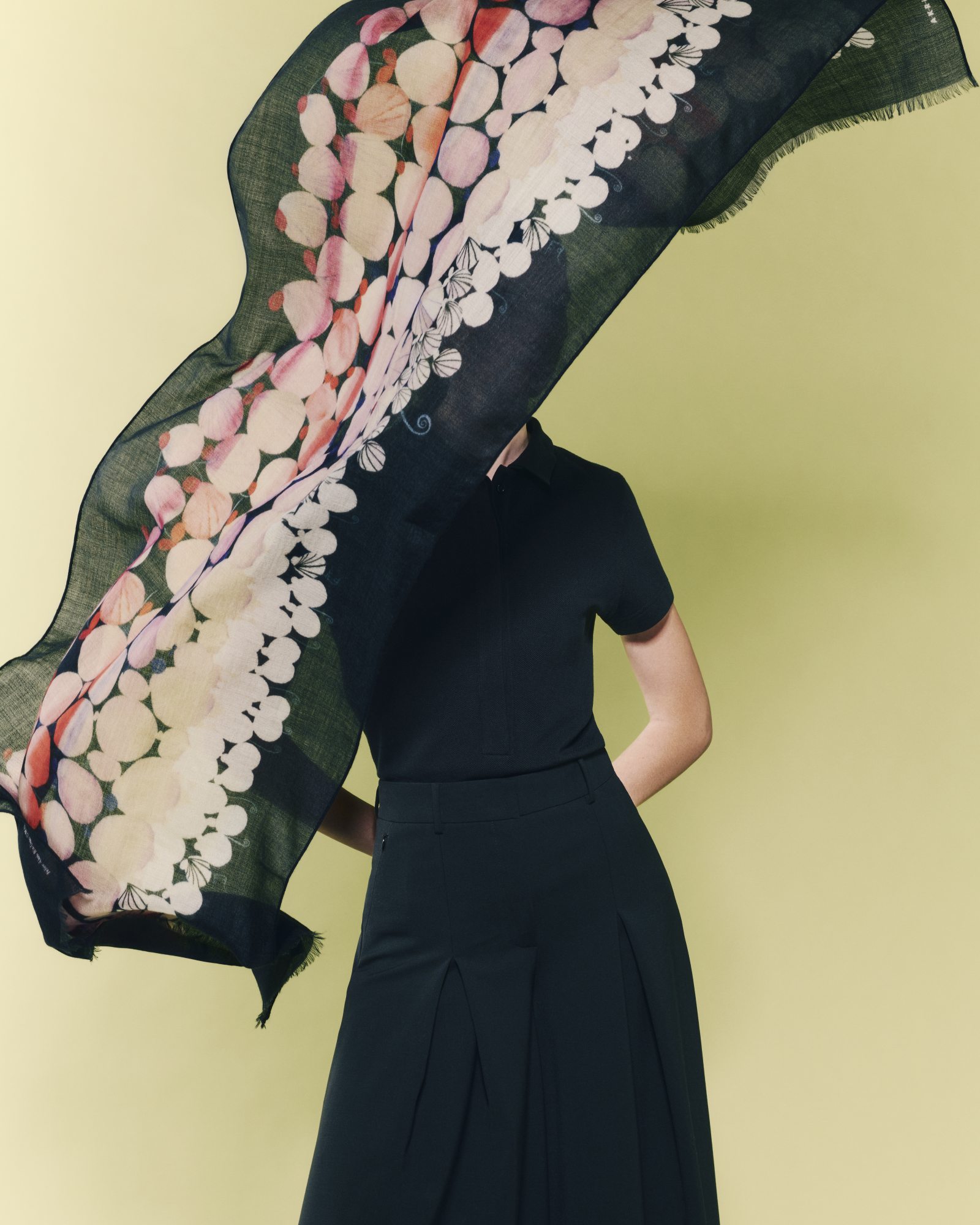 Designer Kaschmirschal mit Silver Dollars Druck - Schwarz - Bunt - Rosa 