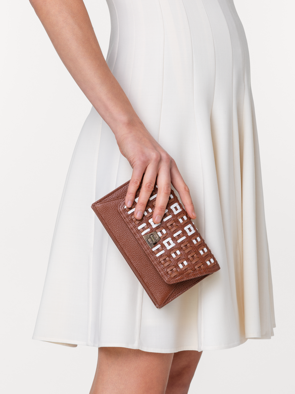 Designer Anouk Envelope - Braun - Bunt #editorial