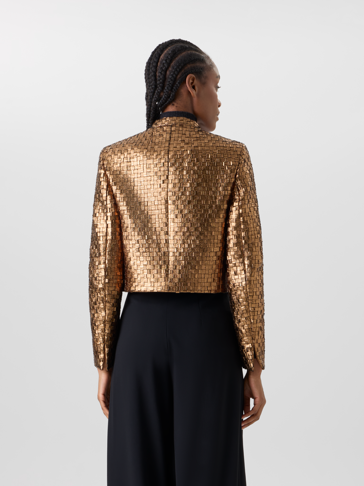 Designer Kurze Metal Braid Jacke mit Satindetails - Gold 