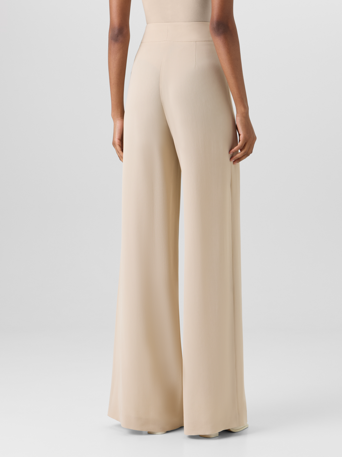 Designer Fellia Weit Ausgestellt Hose aus Seidengeorgette - Beige #editorial