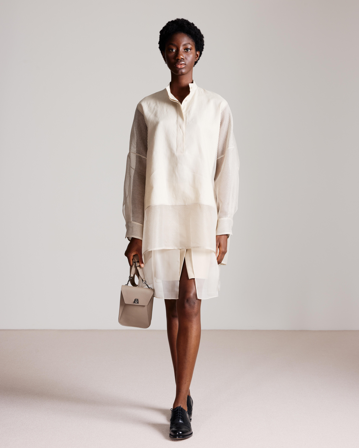 Designer Leinen Tunikabluse mit gestreiftem Organza - Grau - Beige #editorial