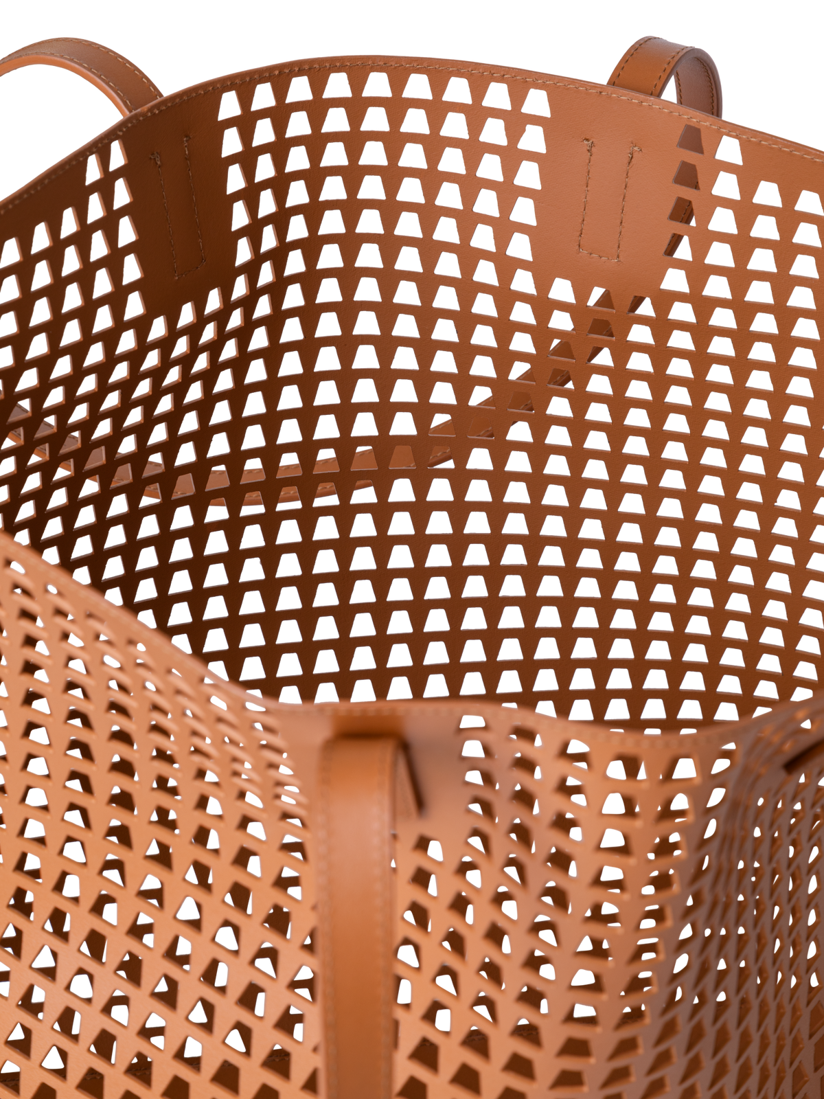 Designer Ai Medium Shoulder Tote - Braun