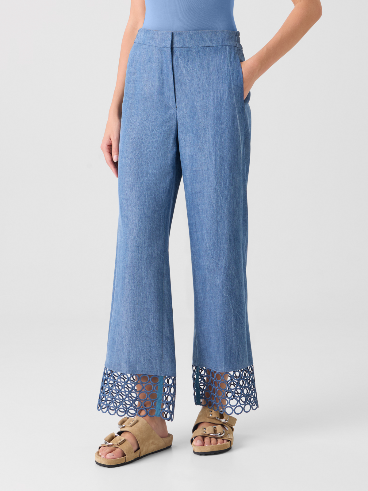 Designer Marlon Cropped Denim Hose mit hoher Taille und Ösen-Guipure - Blau